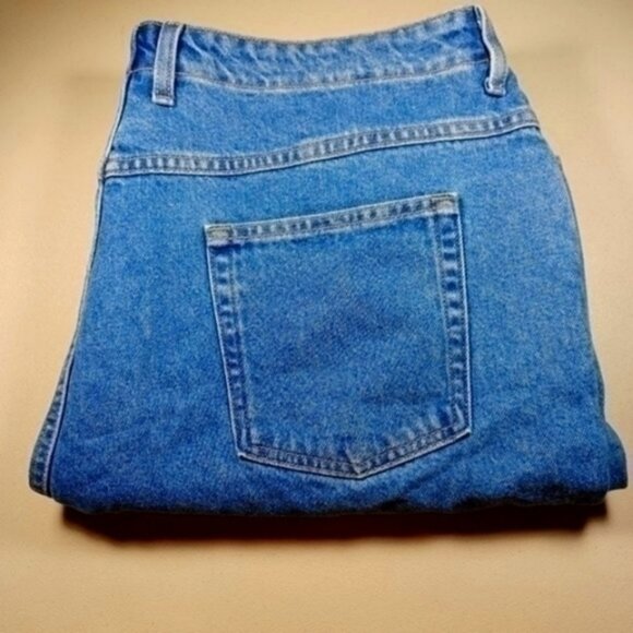 LL Bean womens medium wash Original relaxed stretch jeans 22x30 EUC - Picture 3 of 6